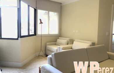 Imagem: O apartamento possui 1 Dormitório, 1 Banheiro, 1 Vaga na garagem