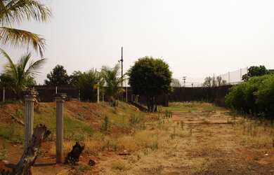 Imagem: O terreno possui 4.350m² de Área Privada e está localizado