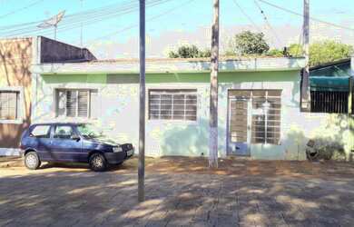 Imagem: A casa possui 2 Dormitórios, 1 Banheiro e 500m² de Área e