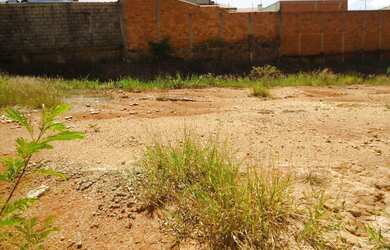 Imagem: O terreno possui 290m² de Área Privada e está localizado