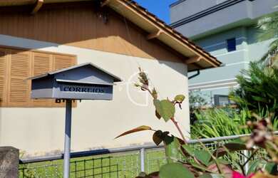 Imagem: CASA NO BAIRRO GLÓRIA COM TERRENO MEDINDO 625 M² SENDO 12,5M