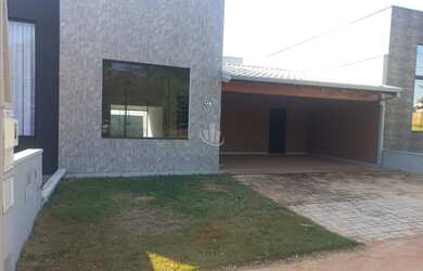 Imagem: A casa em condomínio possui 3 Dormitórios, 1 Suíte, 3 Banheiros