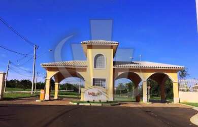 Imagem: O terreno possui 250m² de Área Privada e está localizado