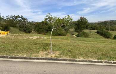 Imagem: O terreno possui 1.179m² de Área Privada e está localizado