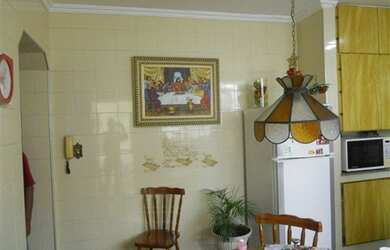 Imagem: A casa possui 3 Dormitórios, 1 Suíte, 3 Banheiros, 3 Vagas