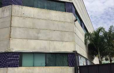 Imagem: O depósito possui 9 Vagas na garagem, 3.700m² de Área e