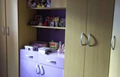 Imagem: O apartamento possui 3 Dormitórios, 1 Suíte, 1 Banheiro, 1