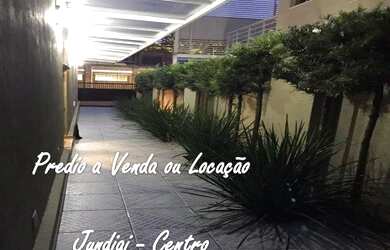 Imagem: A sala comercial possui 17 Dormitórios, 6 Banheiros, 10 Vagas