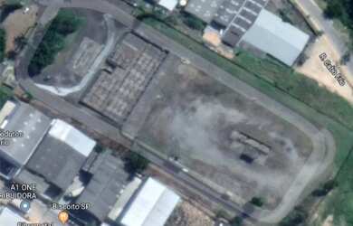 Imagem: O terreno possui 16.000m² de Área Privada e está localizado