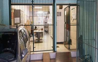 Imagem: A sala comercial possui 2 Banheiros, 1 Vaga na garagem, 80m²