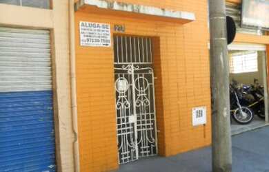 Imagem: A casa possui 2 Dormitórios e 1 Banheiro e está localizado