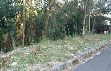 Imagem: O terreno possui 600m² de Área Privada e está localizado