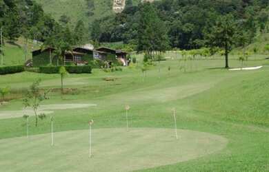 Imagem: O terreno possui 1460m² de Área Privada e está localizado