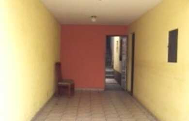 Imagem: A casa possui 4 Dormitórios, 2 Banheiros, 181m² de Área e