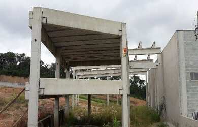 Imagem: O depósito possui 696m² de Área e está localizado em Vila