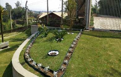 Imagem: A chácara possui 4 Dormitórios, 4 Suítes, 7 Banheiros, 4.250m²