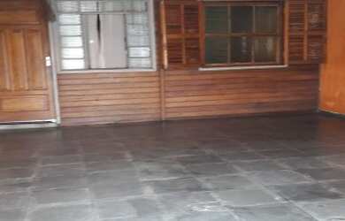 Imagem: A casa possui 3 Dormitórios, 1 Suíte, 3 Banheiros, 2 Vagas