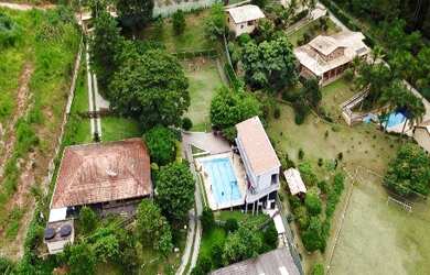 Imagem: A chácara possui 7 Dormitórios, 3 Banheiros, 6.243m² de Área