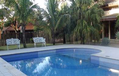 Imagem: A casa em condomínio possui 3 Dormitórios, 2 Suítes, 5 Banheiros