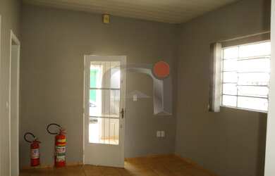 Imagem 3: CASA COMERCIAL COM ESTACIONAMENTO EM FRENTE