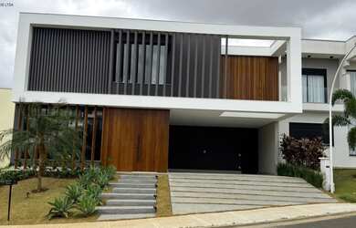 Imagem: A casa em condomínio possui 5 Dormitórios, 5 Suítes, 5 Banheiros