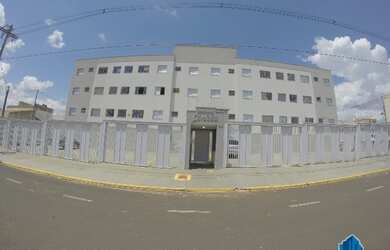 Imagem: A kitnet possui 2 Dormitórios, 1 Banheiro, 1 Vaga na garagem