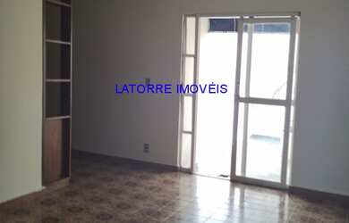 Imagem: A casa possui 3 Dormitórios, 1 Suíte, 2 Banheiros, 1 Vaga