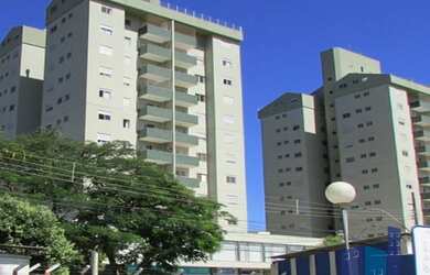 Imagem: O apartamento possui 3 Dormitórios, 1 Suíte, 1 Banheiro, 1