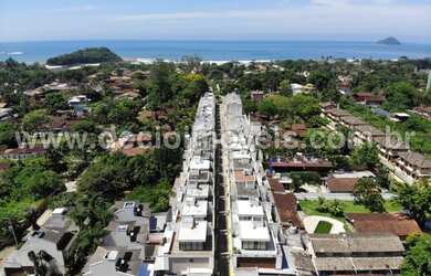 Imagem: A casa em condomínio possui 5 Dormitórios, 3 Suítes, 4 Banheiros
