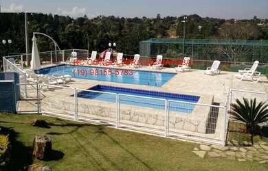 Imagem: O terreno possui 3 Dormitórios, 1 Suíte, 3 Banheiros, 2 Vagas