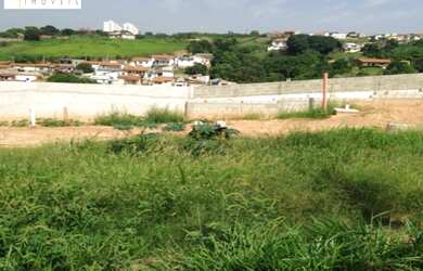 Imagem: O terreno à venda possui 307m² de Área Privada e está localizado