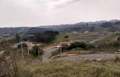 Imagem: O terreno possui 964m² de Área Privada, Imóvel novo e está