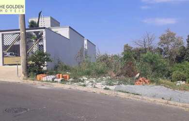 Imagem: O terreno possui 422m² de Área Privada e está localizado