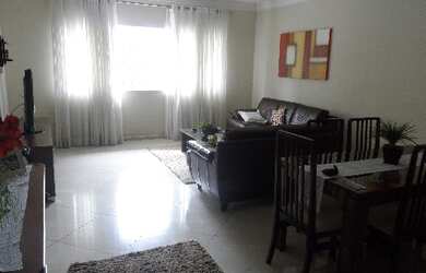 Imagem: 3 dormitórios, 1 suítes, 1 banheiros, 4 vagas na garagem