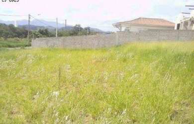 Imagem: O terreno possui 372m² de Área e está localizado em Porto