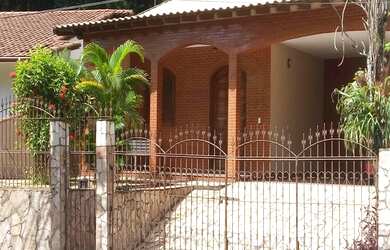 Imagem: 3 dormitórios, 1 suítes, 2 vagas na garagem