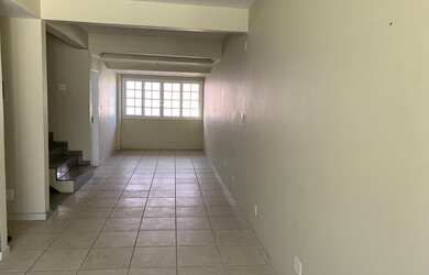 Imagem: A casa possui 3 Dormitórios, 1 Suíte, 3 Banheiros, 1 Vaga