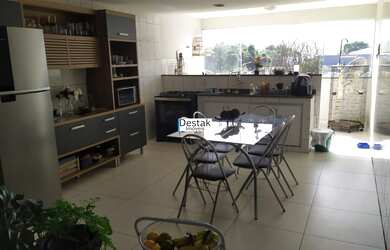 Imagem: 3 dormitórios, 3 banheiro, 2 vagas na garagem, 115M² de Área