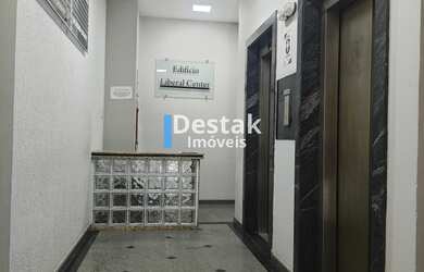 Imagem: A sala comercial possui 1 Banheiro, 32m² de Área Privada e