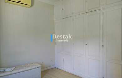 Imagem 12: 3 dormitórios, 3 suíte, 4 banheiro, 5 vagas na garagem, 488M² de Área Construída