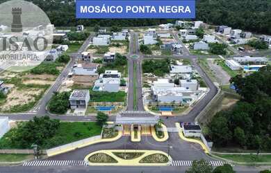 Imagem: O terreno possui 250m² de Área Privada e está localizado