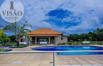 Imagem: O terreno possui 940m² de Área Privada e está localizado