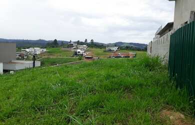 Imagem: O terreno possui 1.000m² de Área Privada e está localizado