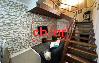 Imagem: A casa possui 3 Dormitórios, 2 Banheiros, 2 Vagas na garagem