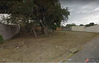 Imagem: O terreno possui 450m² de Área Privada e está localizado