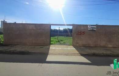 Imagem: O terreno possui 312m² de Área Privada e está localizado