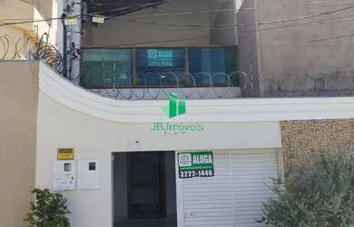 Imagem: A casa possui 2 Dormitórios, 1 Suíte, 1 Banheiro, 2 Vagas