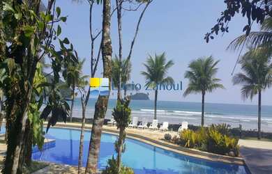 Imagem: A casa em condomínio possui 4 Dormitórios, 4 Suítes, 6 Banheiros