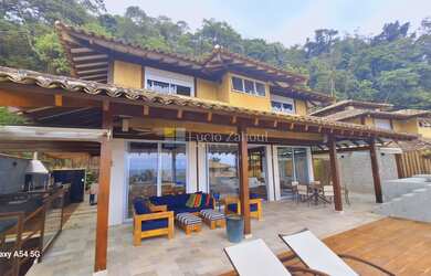 Imagem: A casa em condomínio à venda possui 6 Dormitórios, 6 Suítes