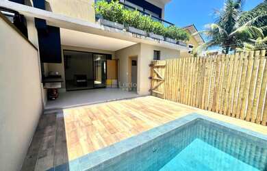 Imagem 1: Casa a Venda em Condomínio Fechado na Praia de Juquehy a 300 Metros do...